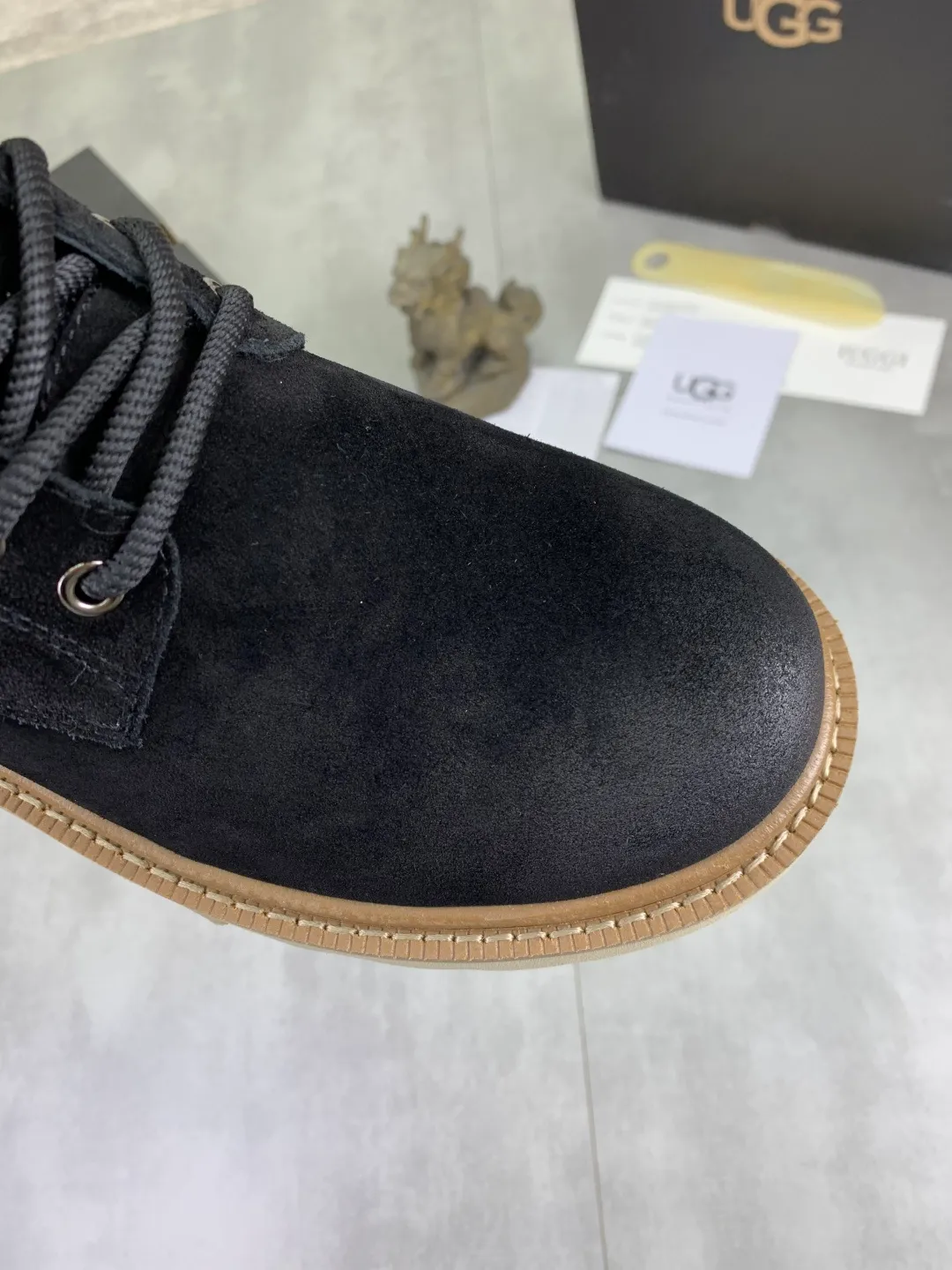 Men's men's shoes P620 New arrival🆕🆕🆕 IUGGI Men's British retro Martin boots Winter new men's outdoor hiking boots First layer of cowhide on the outside Wool on the inside Comfortable and warm Rubber outsole Non-slip and firm Trendy and fashionable Casual and versatile Size: 39-44 (45 customized) Color: three colors